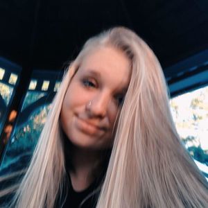 Meet your Posher, Skylar